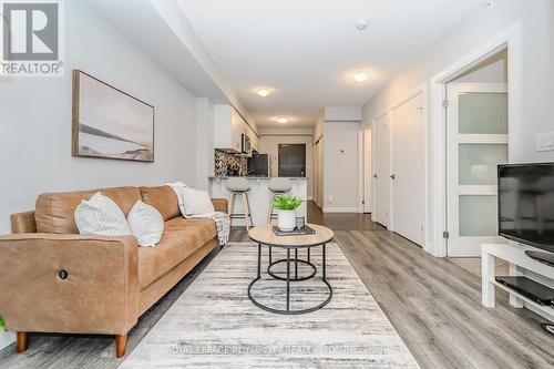 201 - 53 Arthur Street S, Guelph, ON - Indoor Photo Showing Living Room