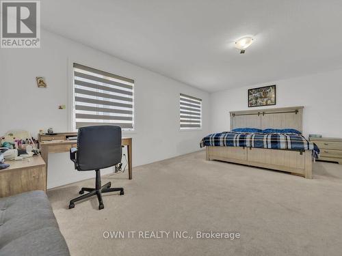 13 Shedrow Place, Kitchener, ON - Indoor Photo Showing Bedroom