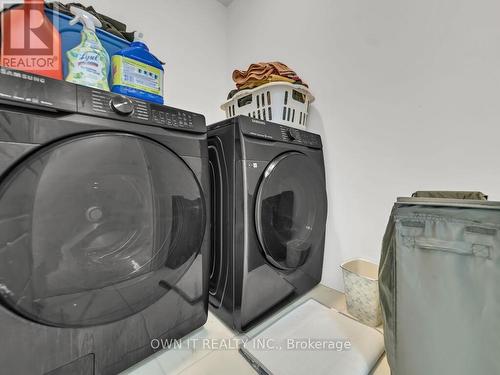 13 Shedrow Place, Kitchener, ON - Indoor Photo Showing Laundry Room