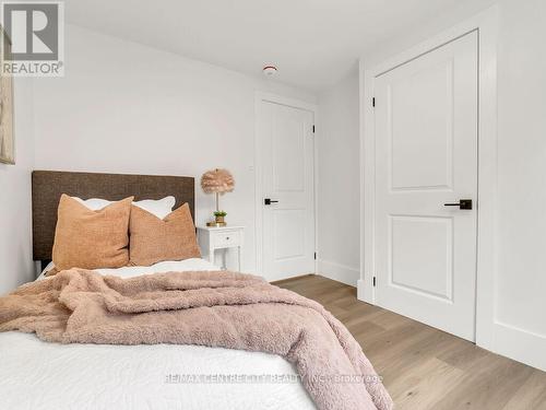 7 Cluney Place, London, ON - Indoor Photo Showing Bedroom