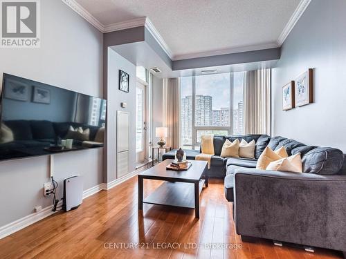 808 - 3525 Kariya Drive, Mississauga, ON - Indoor Photo Showing Living Room