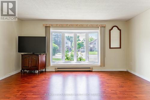 82 Carter Crescent, Cambridge, ON - Indoor Photo Showing Other Room