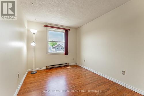 82 Carter Crescent, Cambridge, ON - Indoor Photo Showing Other Room