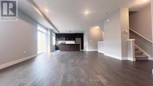 60 - 1960 Dalmagarry Road, London, ON - Indoor Photo Showing Living Room