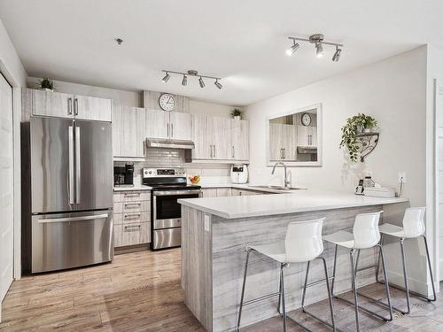 Kitchen - 2415 Boul. Cournoyer, Sorel-Tracy, QC - Indoor Photo Showing Kitchen