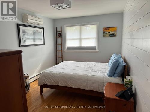 163 Clapperton Street, Barrie, ON - Indoor Photo Showing Bedroom