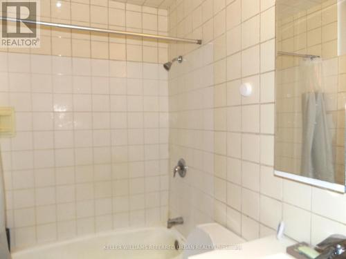 505 - 3065 Queen Frederica Drive, Mississauga, ON - Indoor Photo Showing Bathroom