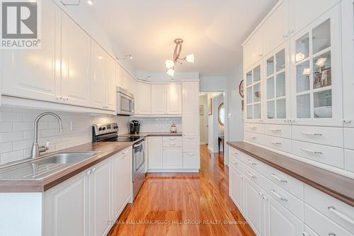 22 Macmillan Crescent, Barrie, ON - Indoor Photo Showing Kitchen With Double Sink