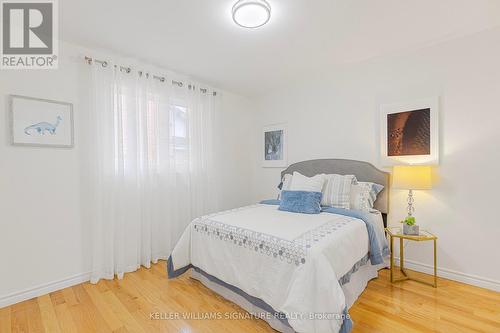 21 Logan Court, Barrie, ON - Indoor Photo Showing Bedroom