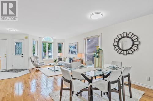 21 Logan Court, Barrie, ON - Indoor Photo Showing Dining Room