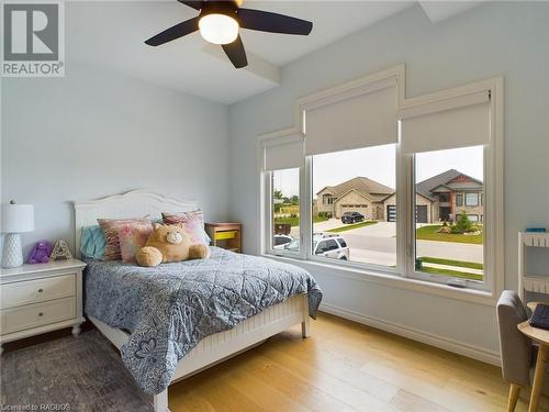 403 Northport Drive, Saugeen Shores, ON - Indoor Photo Showing Bedroom