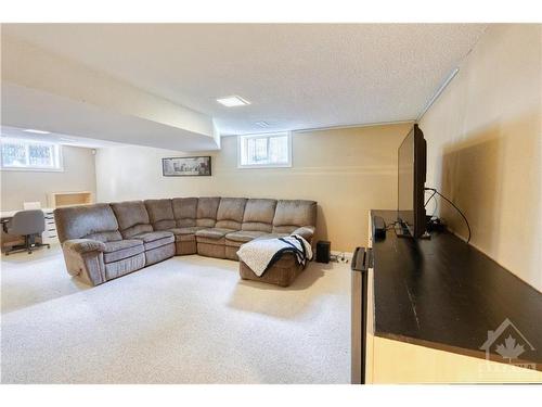 5 Trailway Circle, Ottawa, ON 