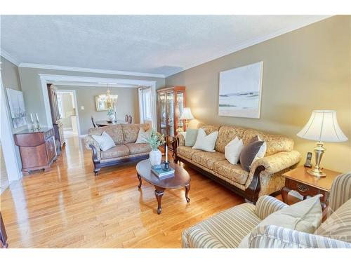 5 Trailway Circle, Ottawa, ON 