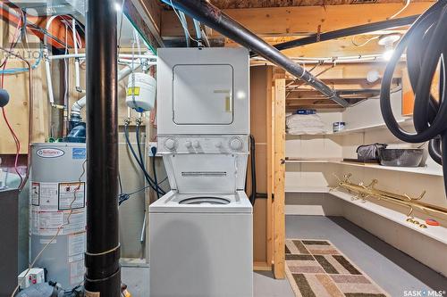 1318 Empress Avenue, Saskatoon, SK - Indoor Photo Showing Laundry Room