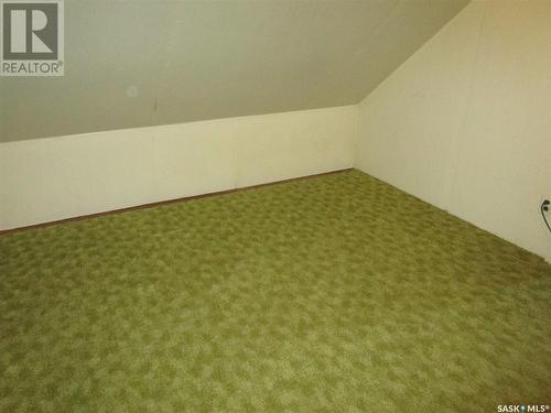 325 Centre Street, Coronach, SK - Indoor Photo Showing Other Room