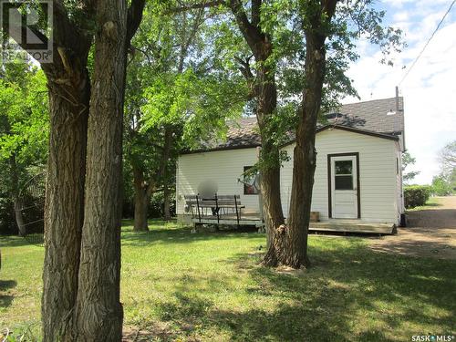 325 Centre Street, Coronach, SK - Outdoor