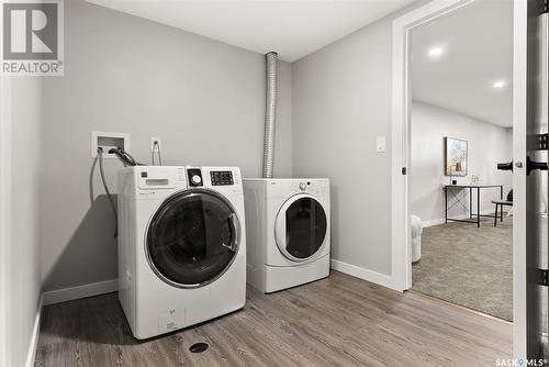 2179 Pasqua Street, Regina, SK - Indoor Photo Showing Laundry Room
