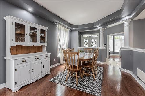 2309 Falling Green Drive, Oakville, ON - Indoor Photo Showing Dining Room