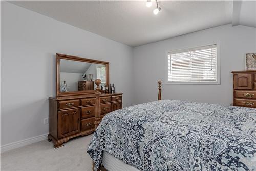 2309 Falling Green Drive, Oakville, ON - Indoor Photo Showing Bedroom