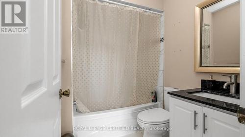 157 Kingknoll Drive, Brampton, ON - Indoor Photo Showing Bathroom