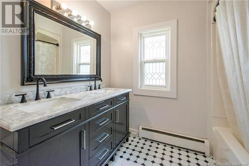 183 Duke W Street, Saint John, NB - Indoor Photo Showing Bathroom