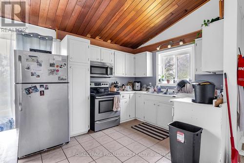 3326 Shelter Valley Road, Alnwick/Haldimand, ON - Indoor Photo Showing Kitchen