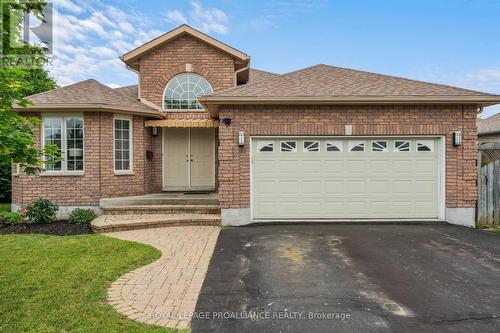 27 Stone Bridge Court, Belleville, ON - Outdoor