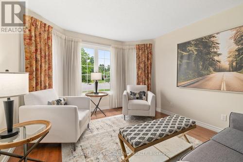 27 Stone Bridge Court, Belleville, ON - Indoor Photo Showing Living Room