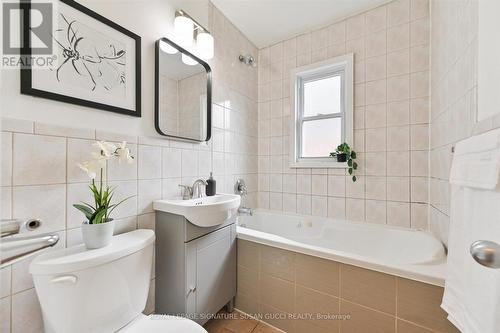 21 Holland Avenue, Toronto, ON - Indoor Photo Showing Bathroom