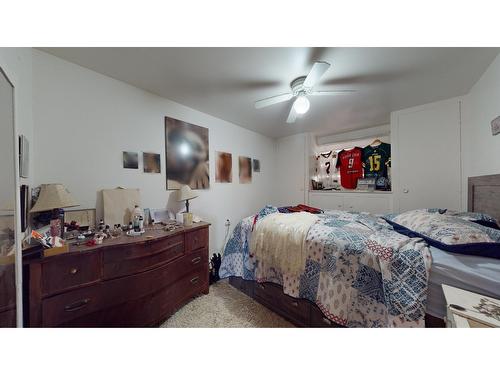324 5Th Avenue S, Cranbrook, BC - Indoor Photo Showing Bedroom