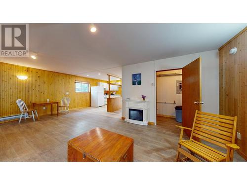 324 5Th  S Avenue, Cranbrook, BC - Indoor With Fireplace