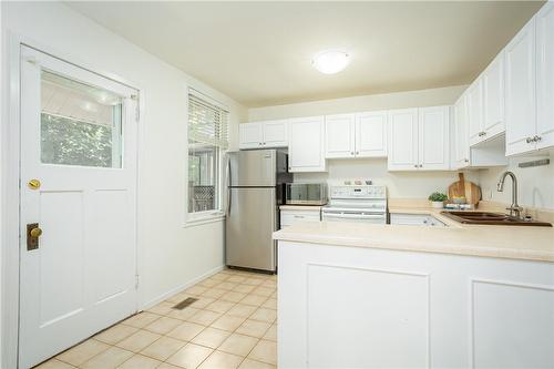 489 Aberdeen Avenue, Hamilton, ON - Indoor Photo Showing Kitchen With Double Sink