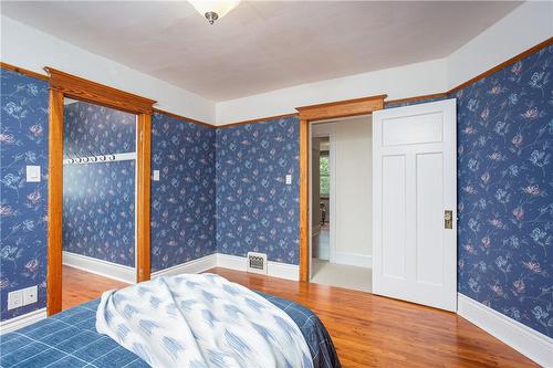 489 Aberdeen Avenue, Hamilton, ON - Indoor Photo Showing Bedroom