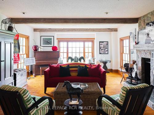 3935 3Rd Line, Bradford West Gwillimbury, ON - Indoor Photo Showing Living Room With Fireplace