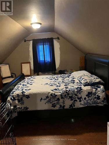 37 Mckay Street, Gauthier, ON - Indoor Photo Showing Bedroom