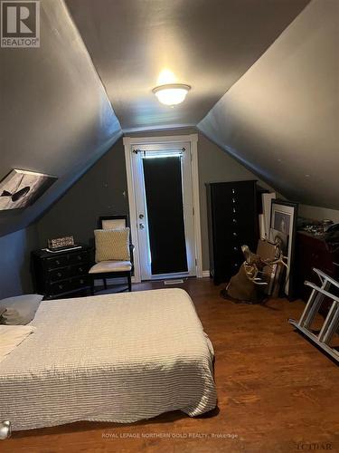 37 Mckay Street, Gauthier, ON - Indoor Photo Showing Bedroom