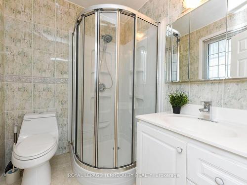 2477 Islington Ave, Toronto, ON - Indoor Photo Showing Bathroom