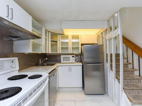 2477 Islington Ave, Toronto, ON - Indoor Photo Showing Kitchen