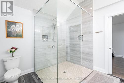 920 River Ridge Court, Waterloo, ON - Indoor Photo Showing Bathroom