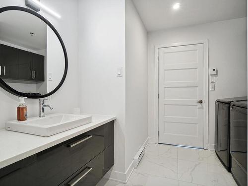 Salle de bains - 103-16000 Rue Sherbrooke E., Montréal (Rivière-Des-Prairies/Pointe-Aux-Trembles), QC - Indoor Photo Showing Bathroom