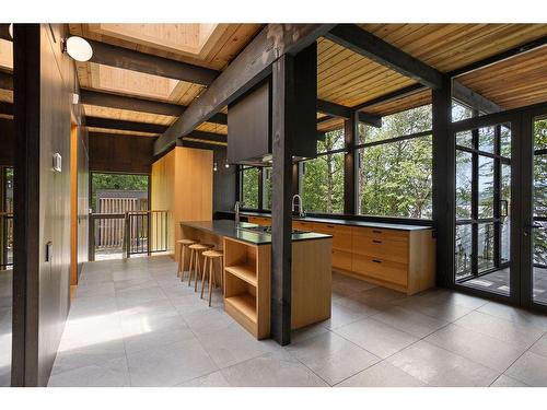 Kitchen - 121 Ch. Du Lac-Ouimet, Mont-Tremblant, QC - Indoor Photo Showing Other Room