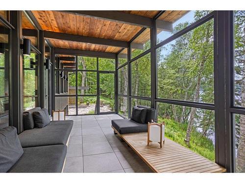 Solarium - 121 Ch. Du Lac-Ouimet, Mont-Tremblant, QC -  With Exterior