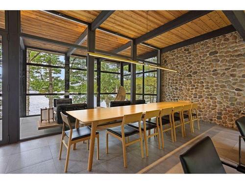 Dining room - 121 Ch. Du Lac-Ouimet, Mont-Tremblant, QC -  Photo Showing Dining Room