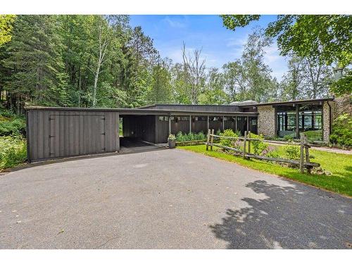 Frontage - 121 Ch. Du Lac-Ouimet, Mont-Tremblant, QC - Outdoor