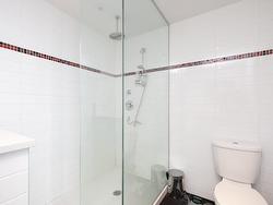 Ensuite bathroom - 