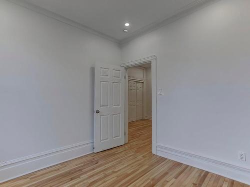 Master bedroom - 2010 Av. Laurier E., Montréal (Le Plateau-Mont-Royal), QC - Indoor Photo Showing Other Room