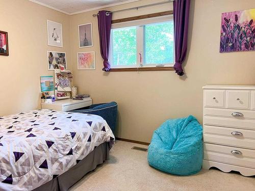8 Anne Crescent, Kenora, ON - Indoor Photo Showing Bedroom