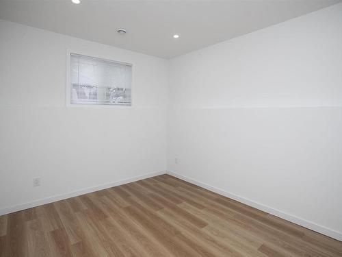 1154 Arthur Street W, Thunder Bay, ON - Indoor Photo Showing Other Room