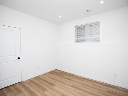 1154 Arthur Street W, Thunder Bay, ON - Indoor Photo Showing Other Room