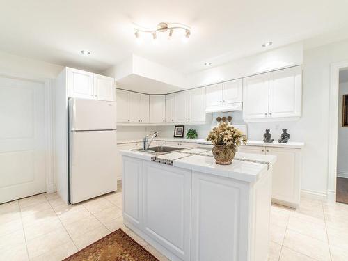 Kitchen - 3625 Rue De Lisbonne, Brossard, QC - Indoor Photo Showing Kitchen